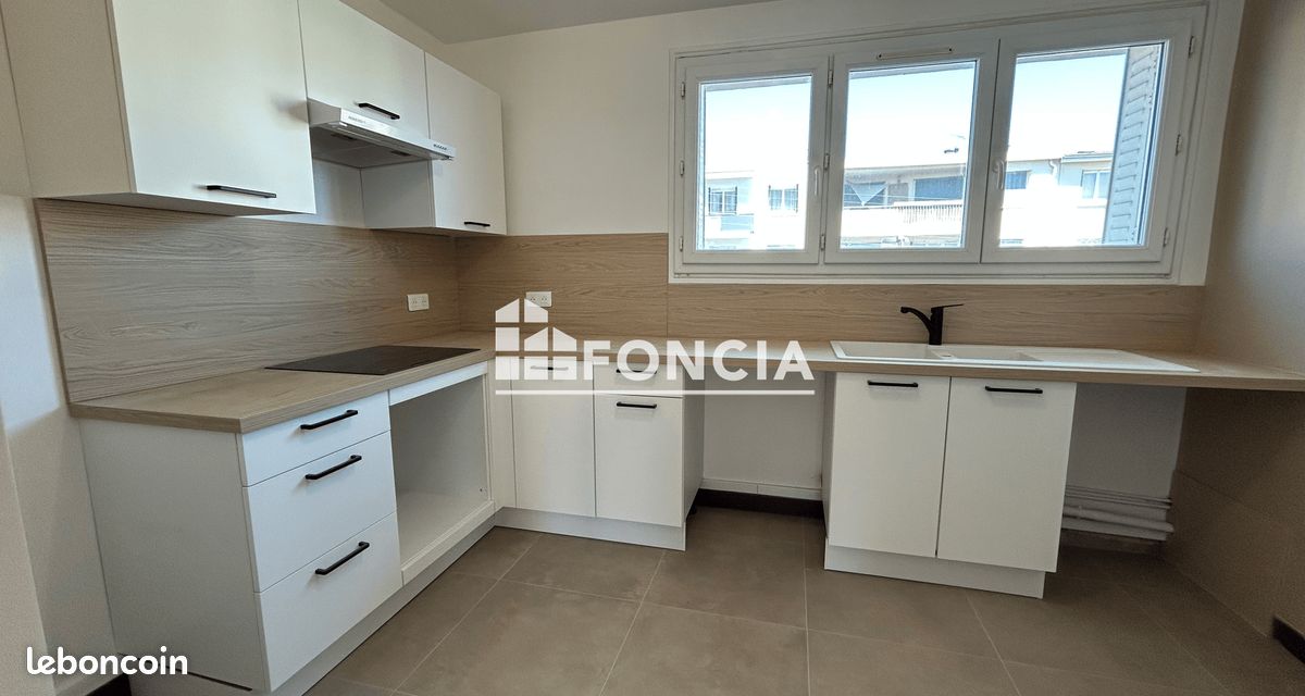 Appartement 4 pièces 86 m² · à Clermont-Ferrand · 86 m² · 930 €
