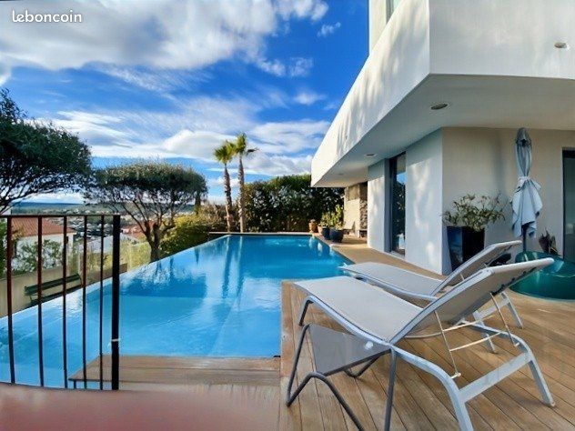 Maison 6 pièces 233 m² · à Saint-Gély-du-Fesc · 233 m² · 1 430 000 €