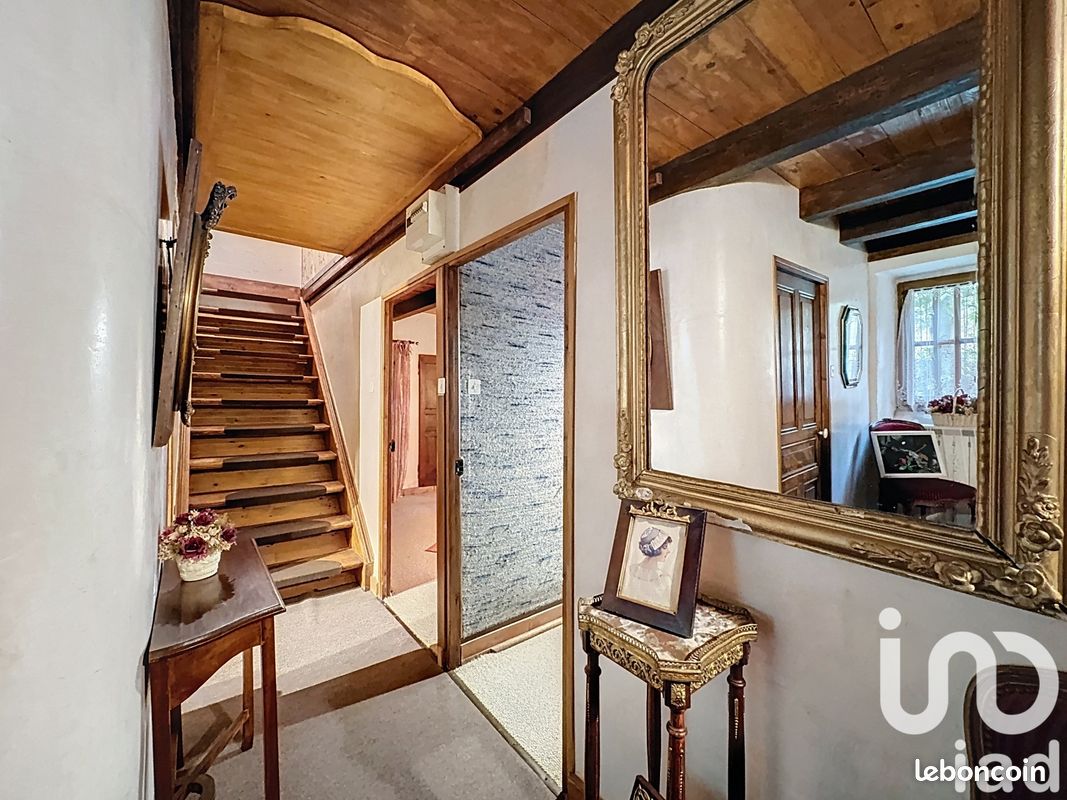 Propriété 8 pièces 275 m² (image 16)