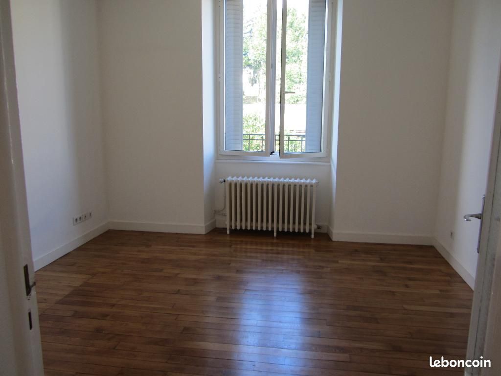 Appartement 2 pièces 28 m² · à Ussel · 28 m² · 394 €/mois