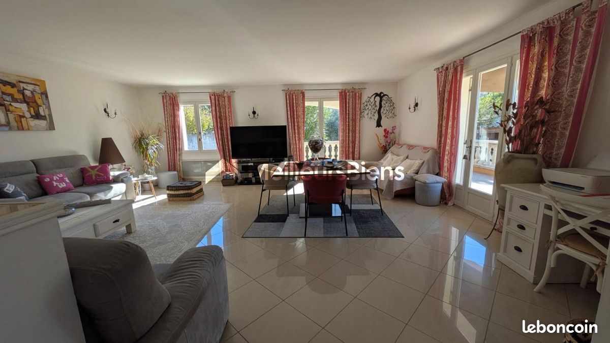 Maison 6 pièces 210 m² · à Poulx · 210 m² · 480 000 €