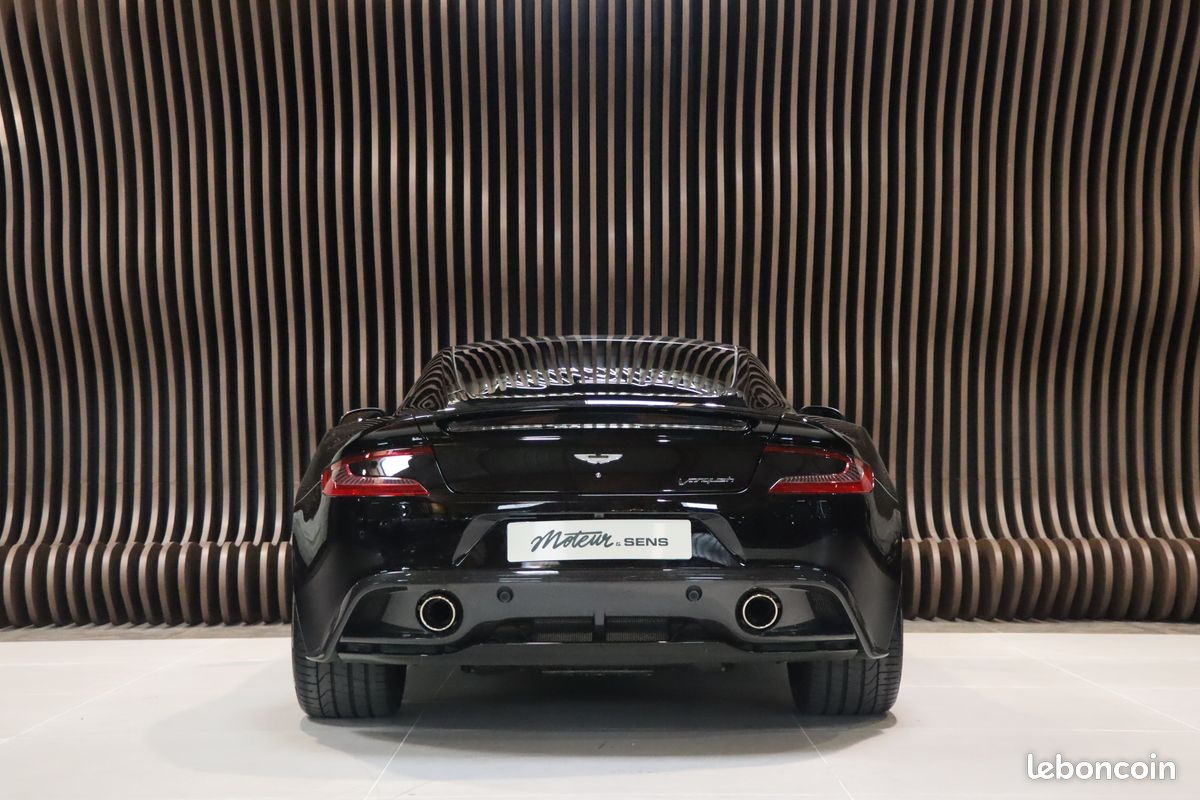 Aston Martin Vanquish Touchtronic II - Onyx Black - Bang & Olufsen - Volant One77 - Carbone - 2+2 (image 4)