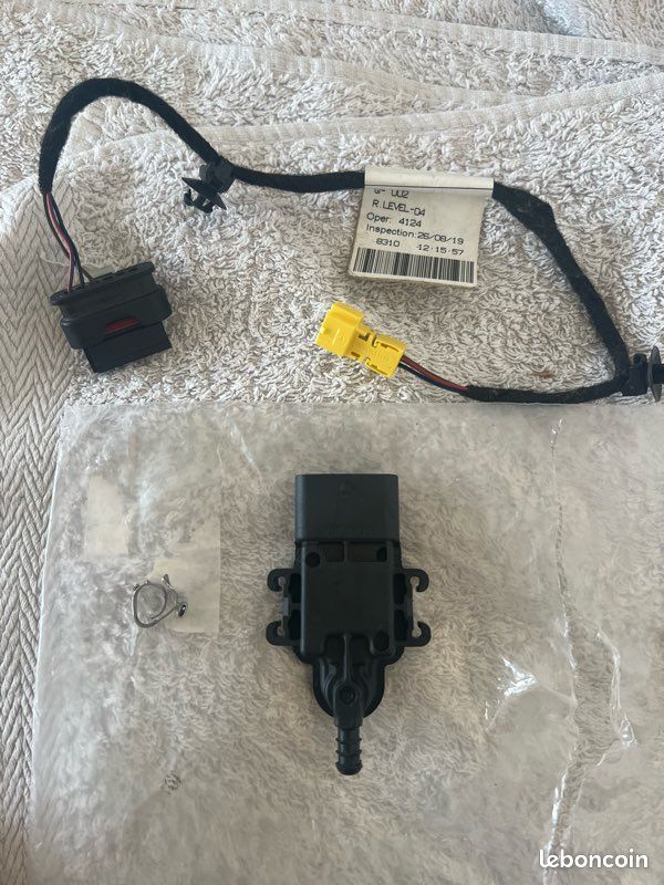 Calculateur capteur de sous siège d’impact collision A0008203203 Mercedes et AMG Classe A W177 B W247 CLA W118 GLA H247 GLB X247 GLE GLS GLC C E ect.. Original (image 3)