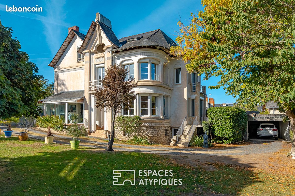 Maison 9 pièces 197 m² · à Longué-Jumelles · 197 m² · 340 000 €