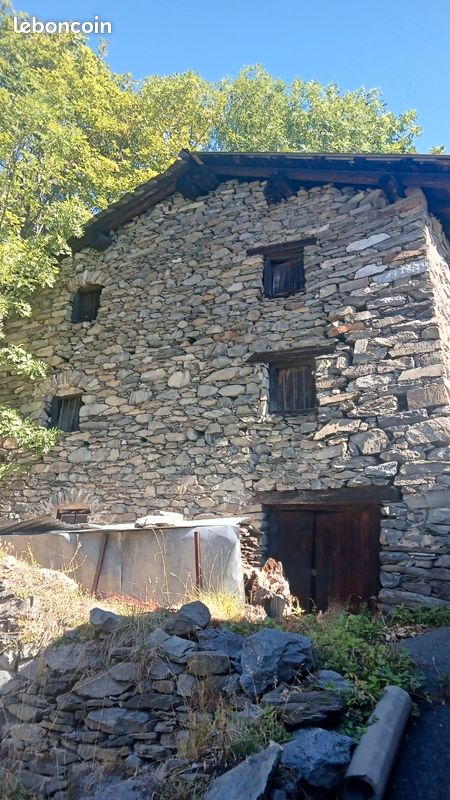 Maison 1 pièce 61 m² · à Orelle · 61 m² · 50 000 €