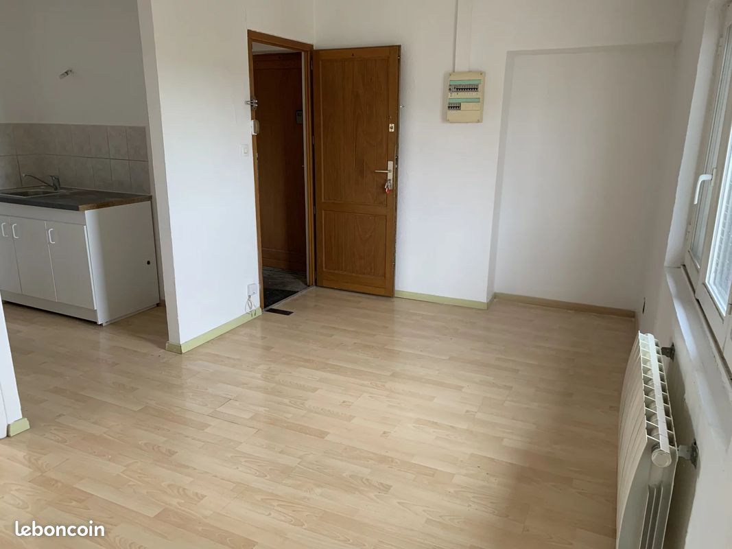 Appartement 1 pièce 26 m² · à Fourchambault · 26 m² · 305 €