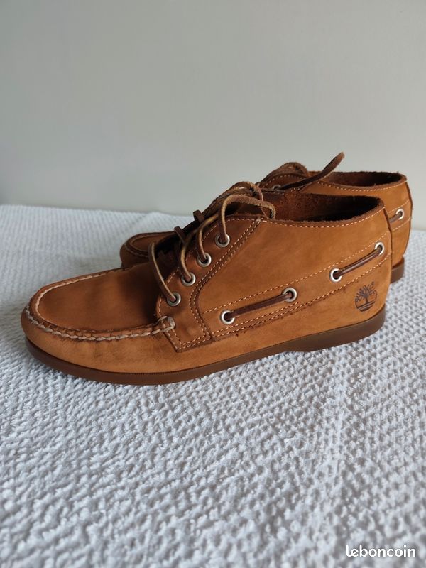 Timberland Chukka Cuir Pointure 41 (7.5M) (image 1)