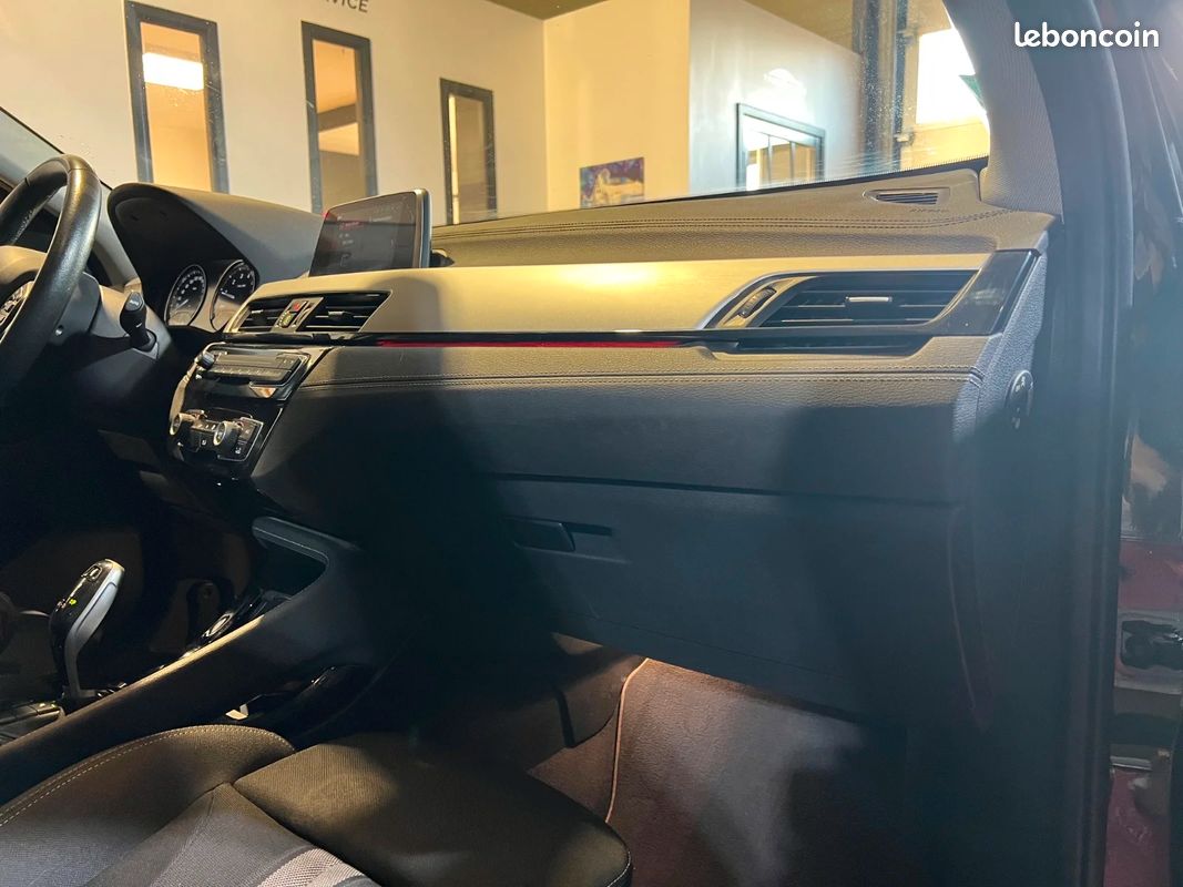 BMW X2 F39 sDrive 18i 140 ch DKG7 Lounge Plus (image 12)