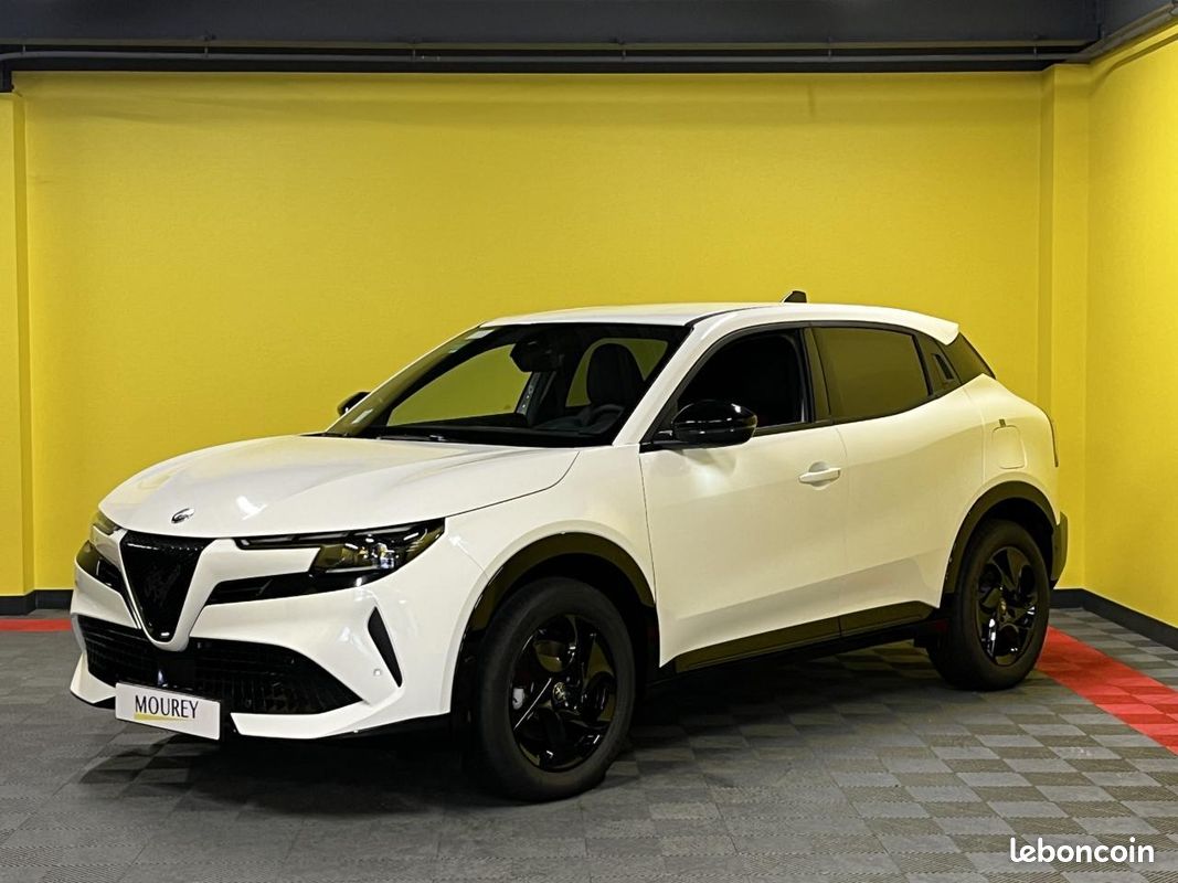 ALFA ROMEO JUNIOR 1.2 Ibrida - 145 - BV eDCT6 Premium (image 1)