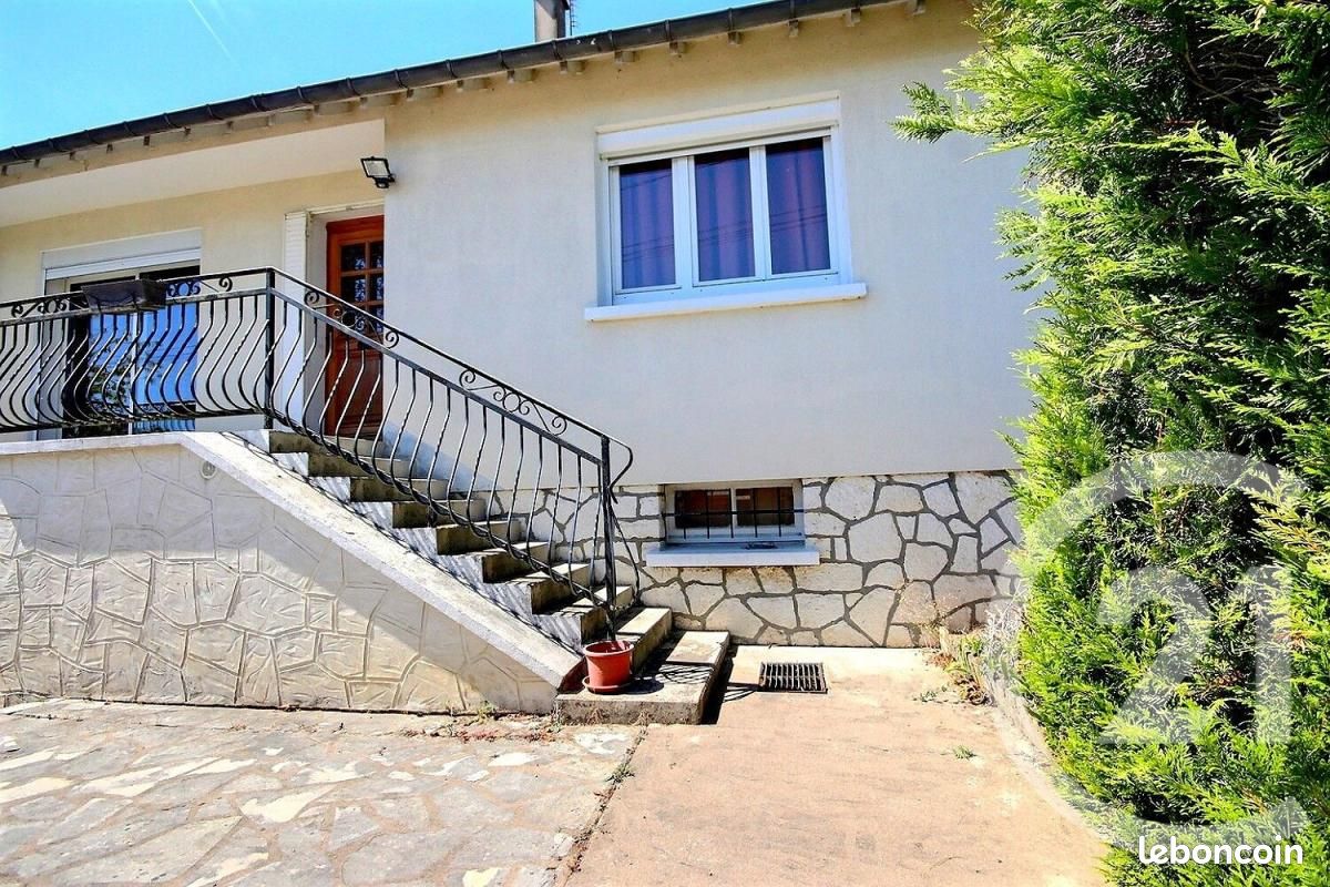 Maison 5 pièces 101 m² · à La Chaussée-Saint-Victor · 101 m² · 225 000 €