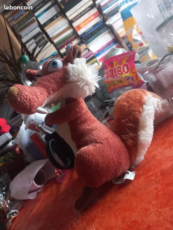 Peluche Scratina ( l'âge de glace 3) (image 1)