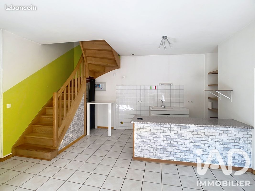 Appartement 3 pièces 77 m² · à Châteauvillain · 77 m² · 72 000 €