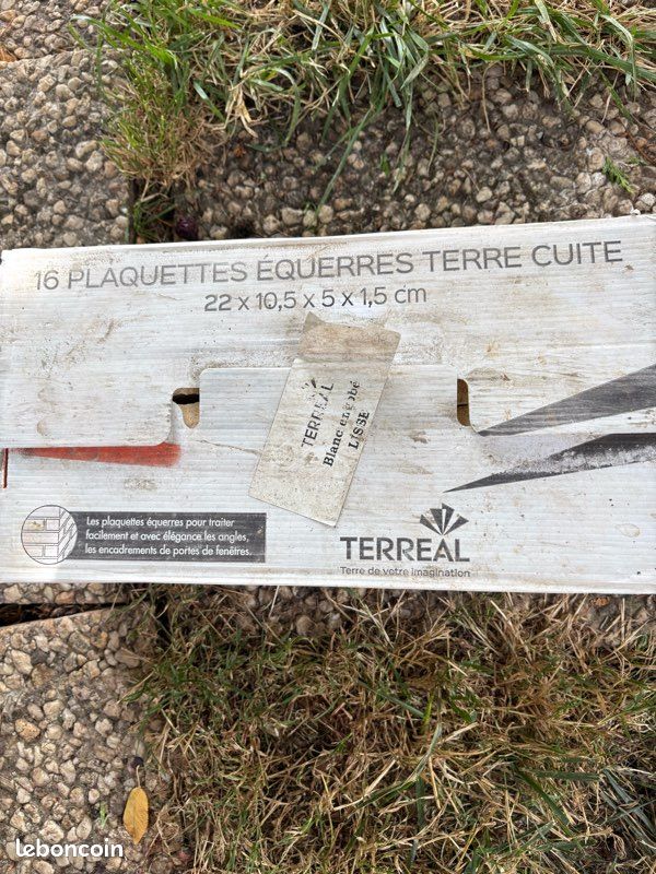 Plaquette d’angle (image 2)