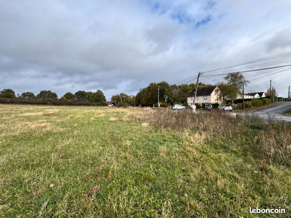 Terrain 1029 m² · à Bâlines · 40 000 €