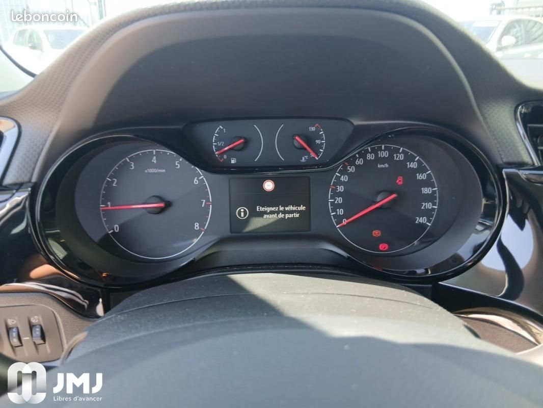 Opel Corsa 1.2 75 ch BVM5 (image 20)