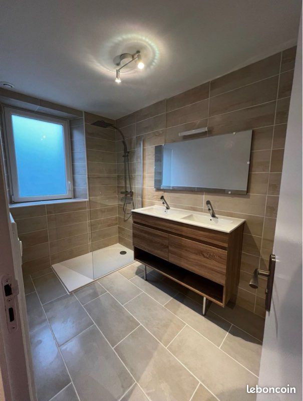 Appartement 3 pièces 75 m² · à Marigny-le-Lozon · 75 m² · 750 €
