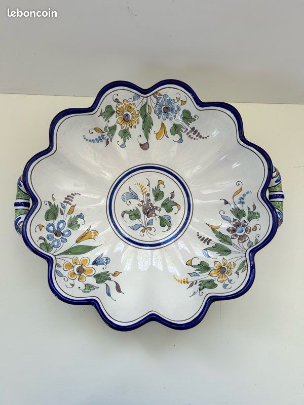 Antoine Montagnon grand panier en faïence de Nevers à décor