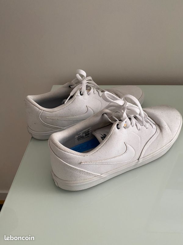 Basket blanche Nike homme pointure 43 Chaussures