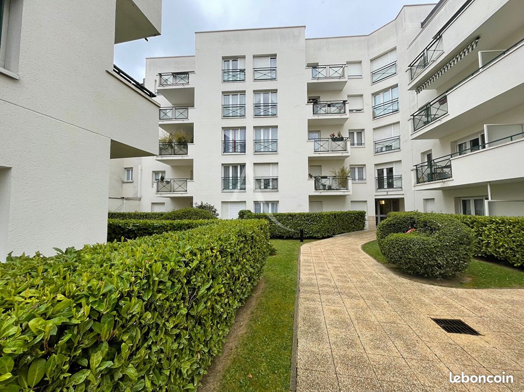 Appartement 1 pièce 33 m² · à Châtillon · 33 m² · 895 €/mois