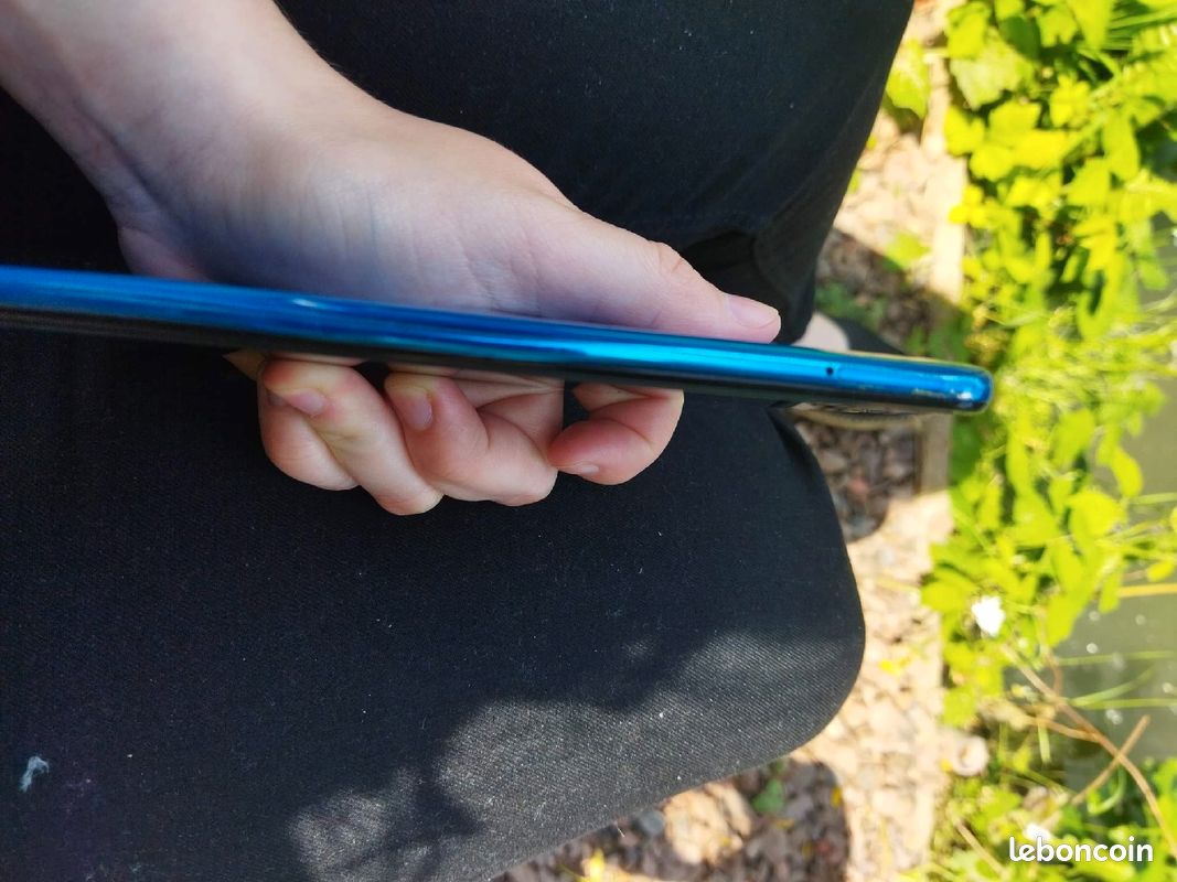 Samsung A50 (image 4)