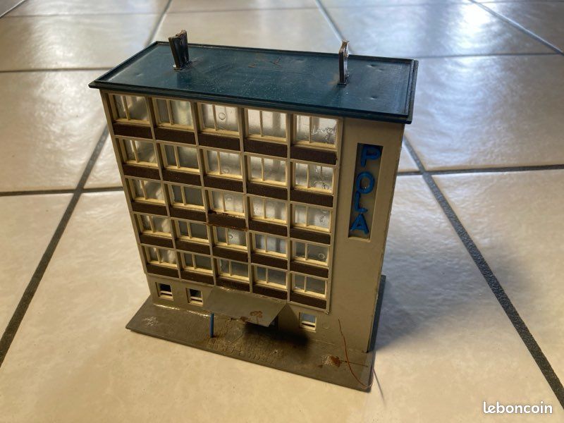 Maquette POLA Immeuble En Rénovation – Échelle HO, Bâtiment N°349, Neuf