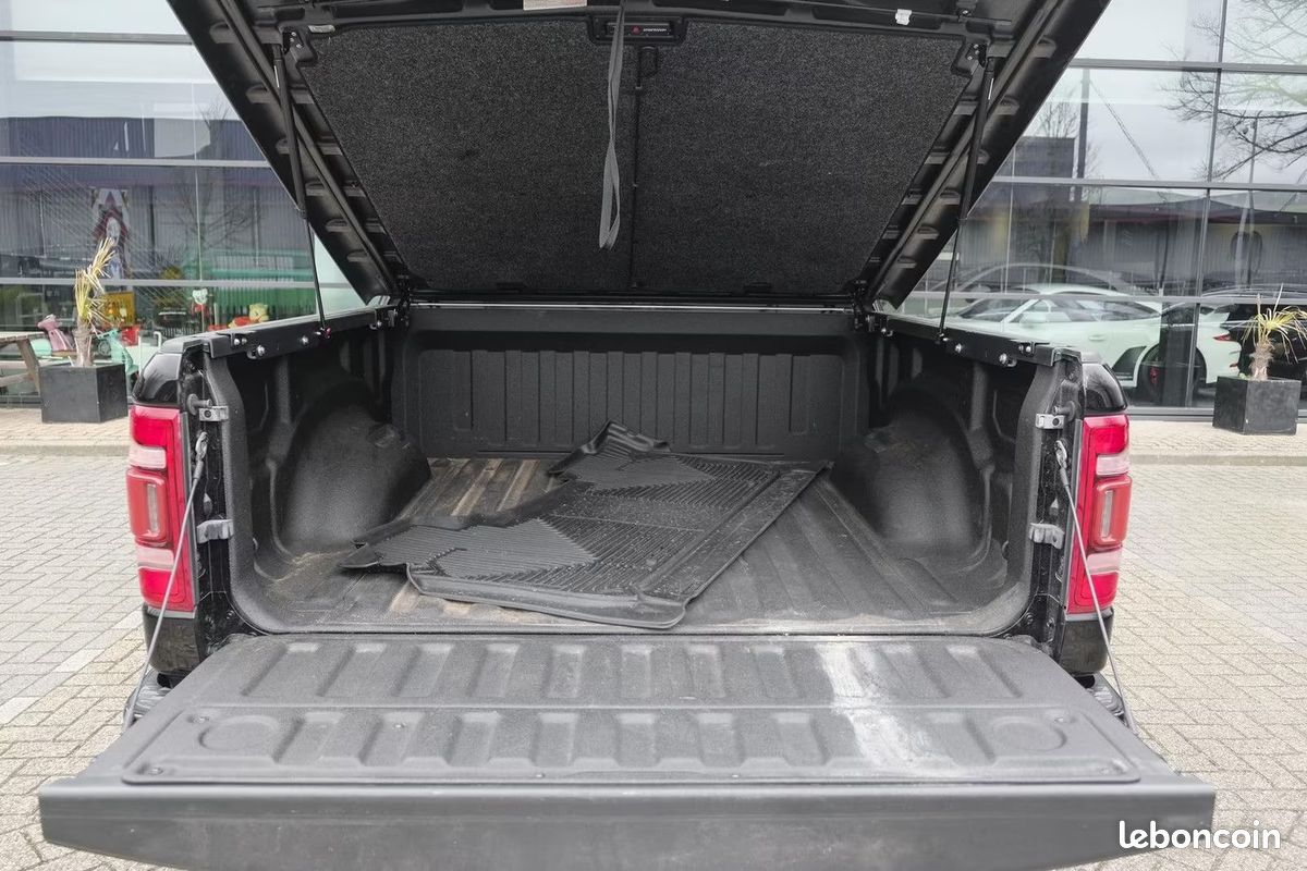 Dodge RAM 1500 Limited Widebody LPG 5.7 V8 HEMI 401 ch 4x4 – Harman Kardon – Air Suspension (image 28)