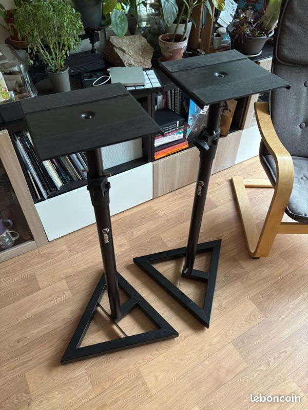 Pieds d’enceinte universels Adam Hall - Home Studio (image 1)
