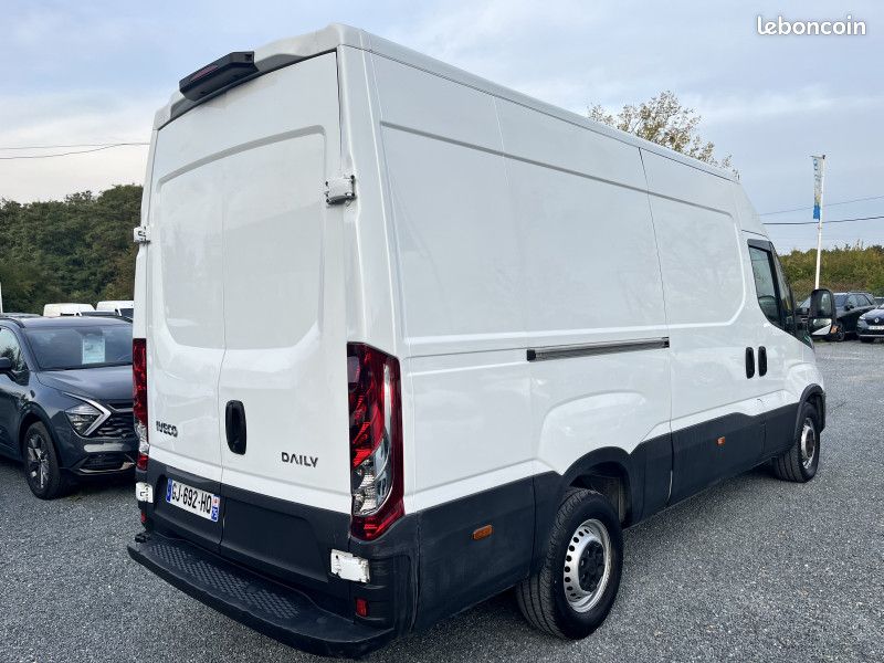 Iveco DAILY 35S FG 35S14 V9 HI-MATIC (image 3)