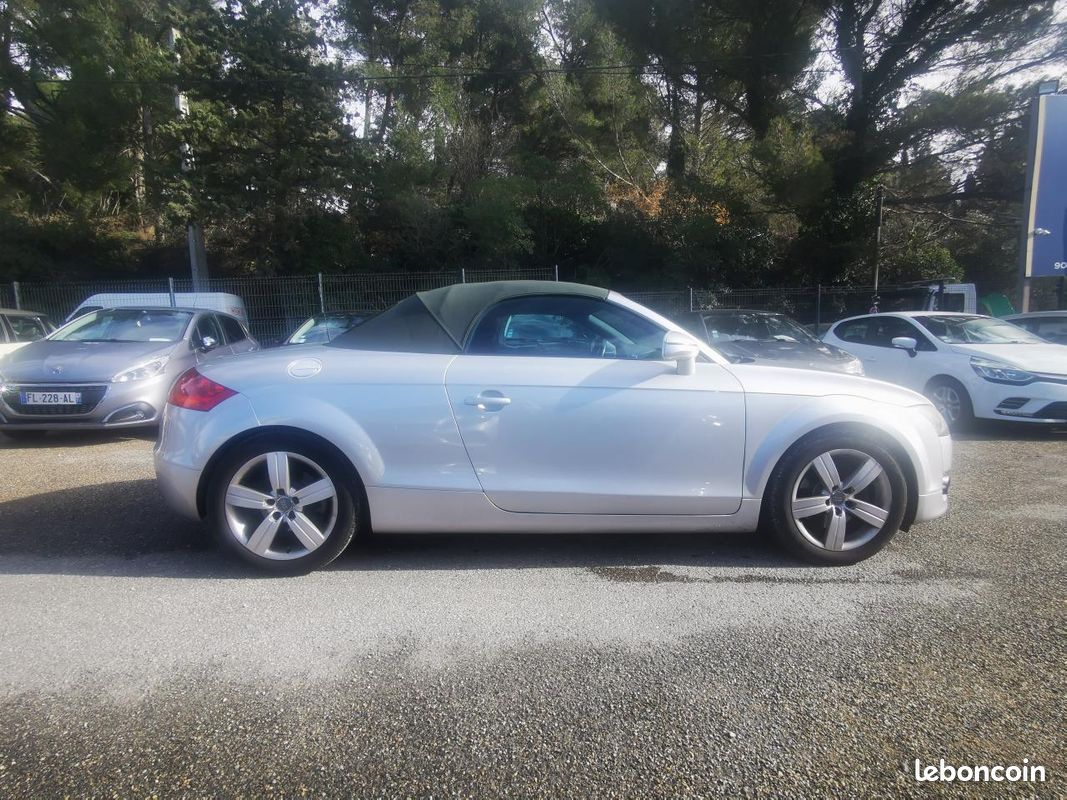 Audi tt roadster 2.0 tfsi 200 (image 8)