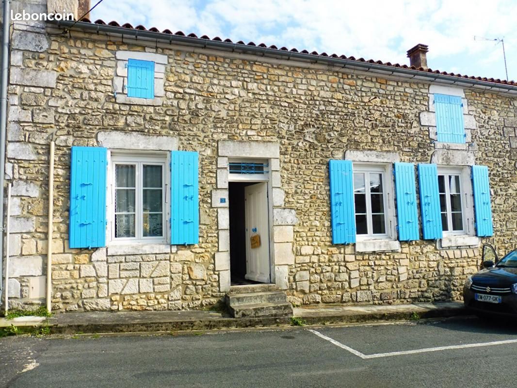 Maison 3 pièces 85 m² - Beurlay 17250 (image principale 11)