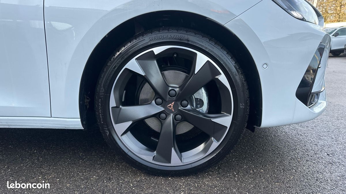 CUPRA Leon 1.5 eTSI Hybrid 150 ch DSG7 V (image 6)