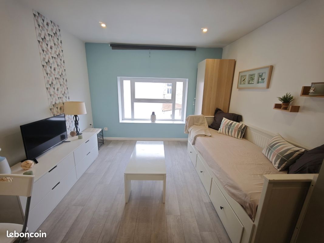 Appartement 1 pièce 23 m² · à Saint-Étienne · 23 m² · 422 €