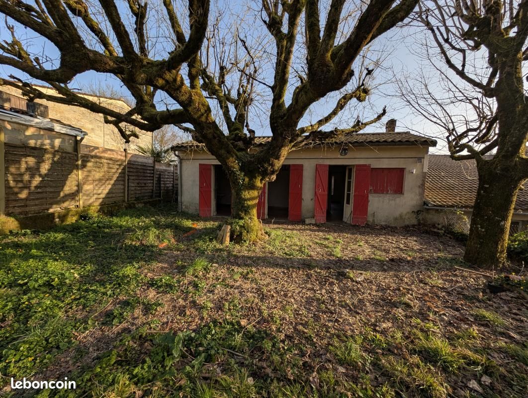 Maison 90 m² · à Sallebœuf · 90 m² · 125 000 €