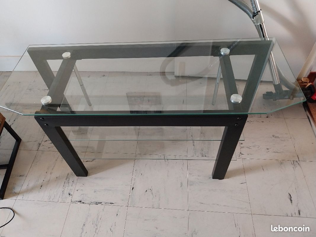 Vend table base (image 1)
