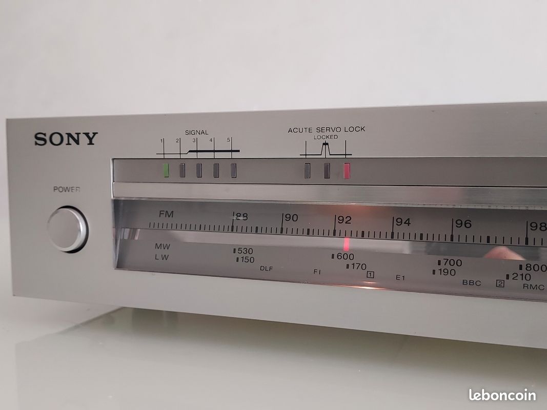 Tuner Vintage WEGA T555 Hi-Fi – Révisé, Testé Et Garanti 1 An – Très Bon état, Fabriqué En Allemagne