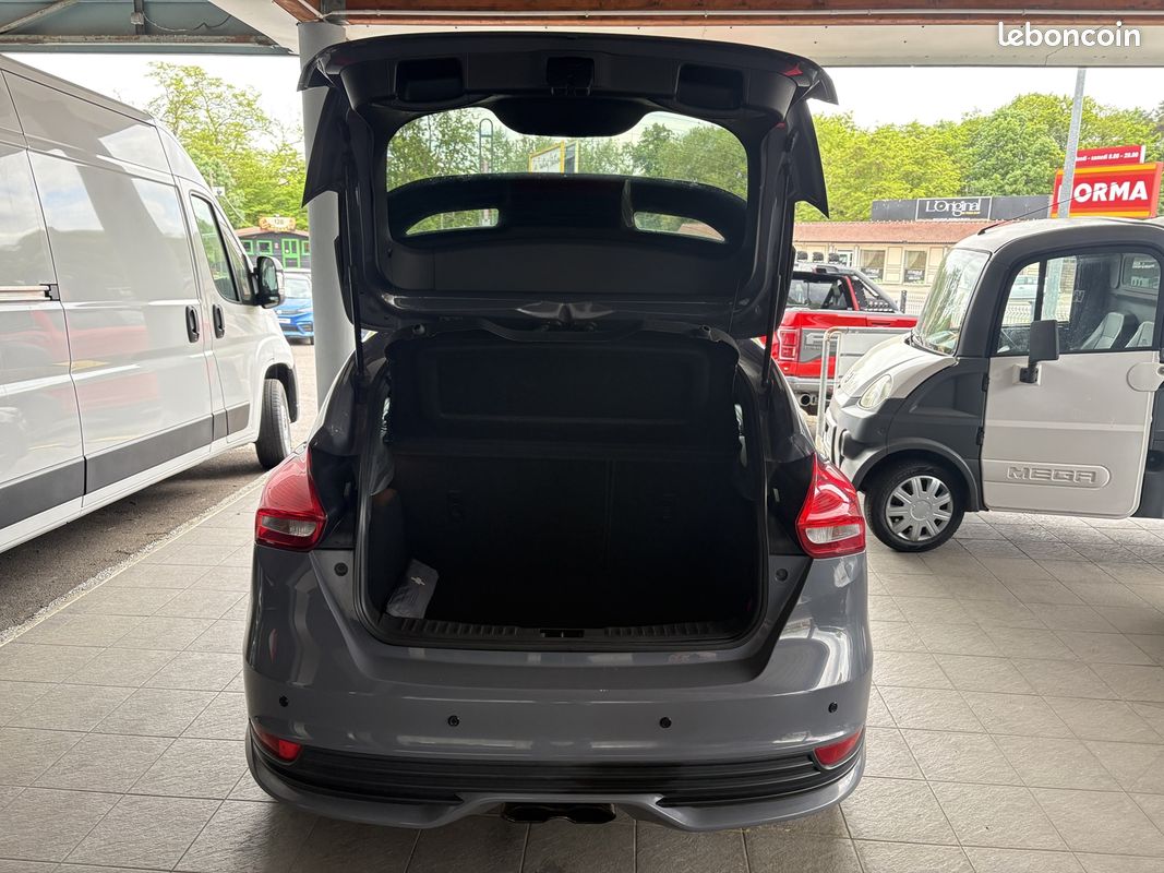 Ford FOCUS 2.0 ECOBOOST 250CH STOP&START ST (image 7)