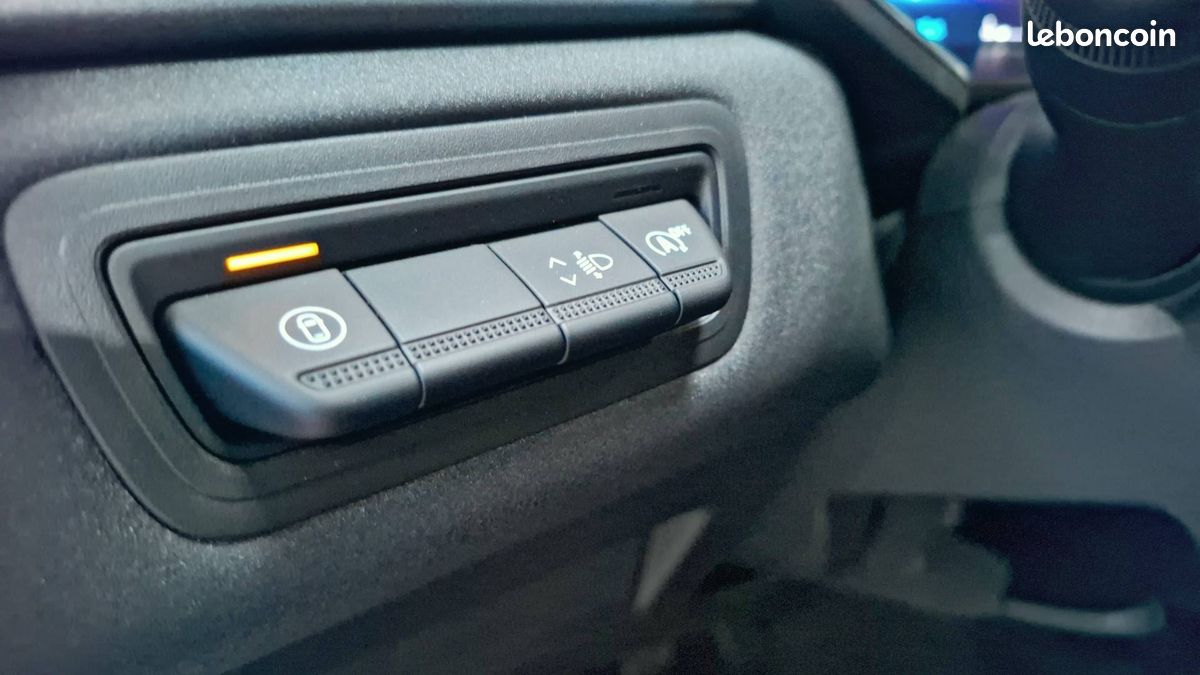 Renault captur tce 90 ch techno (image 22)