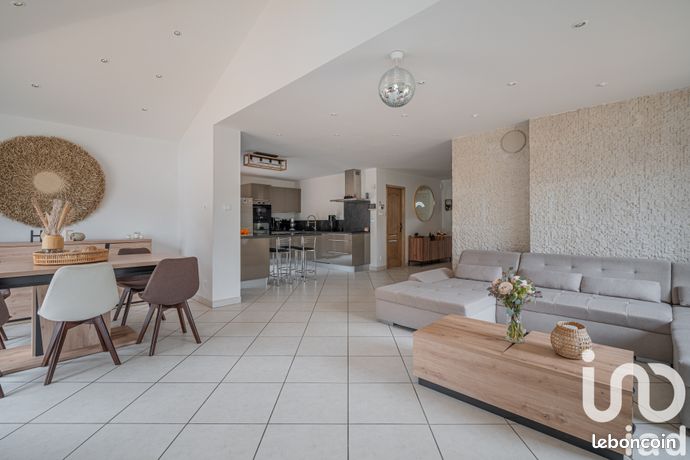 Propriété 5 pièces 130 m²