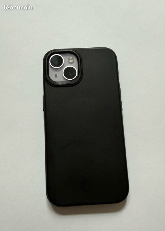 IPhone 14 mauve et coque Rhinoshield noire (image 6)