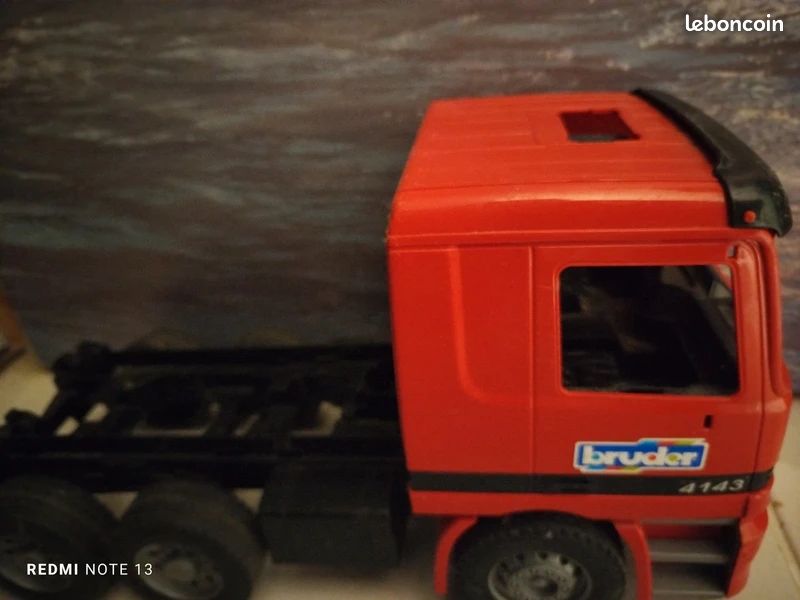 Bruder camion rouge Actros Mercedes. Jouet transport chantier.. Jeu extérieur ou intérieur pour enfant de 4 à 14 ans (image 4)