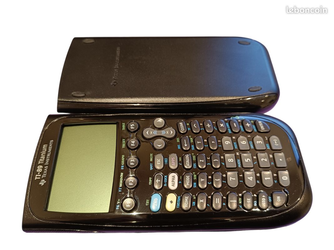 Calculatrice Graphique Texas Instruments TI-89 Titanium – Occasion