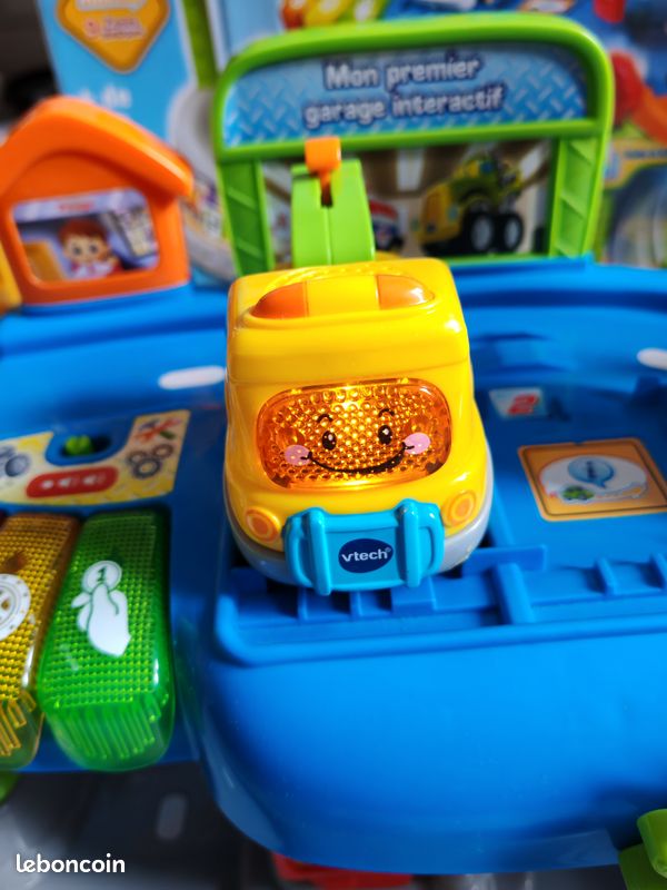 Mon Premier Garage Interactif VTech + 5 Tut Tut – Jeu D'éveil – Occasion