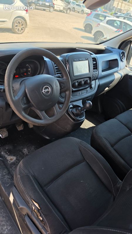 Opel vivaro 1.6 cdti 140 (image 2)