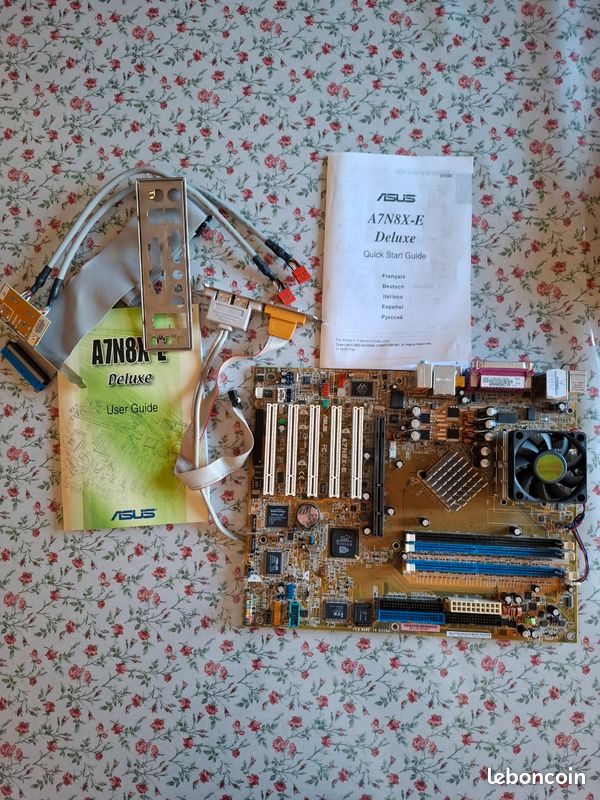 Carte mère Asus A7V8X-LA + AMD Sempron 3000