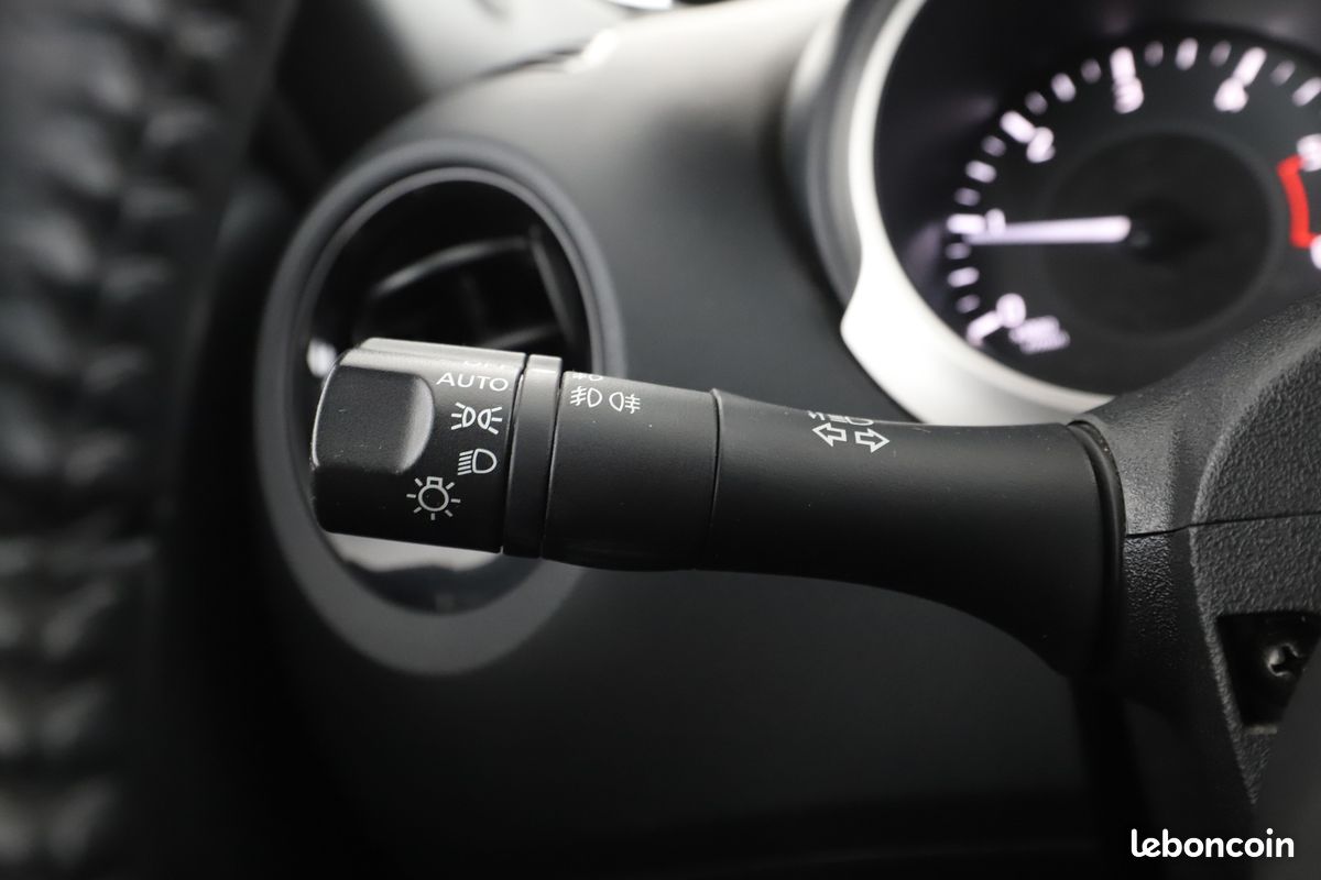 Nissan Juke 1.5 dCi N-Connecta 110 ch (image 22)