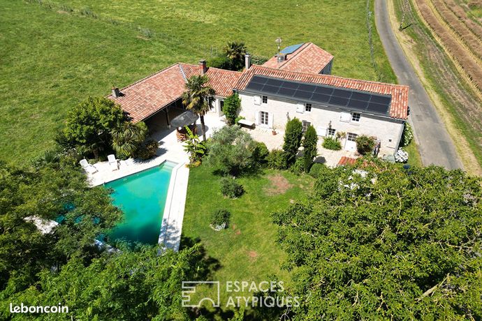 Maison 5 pièces 204 m²