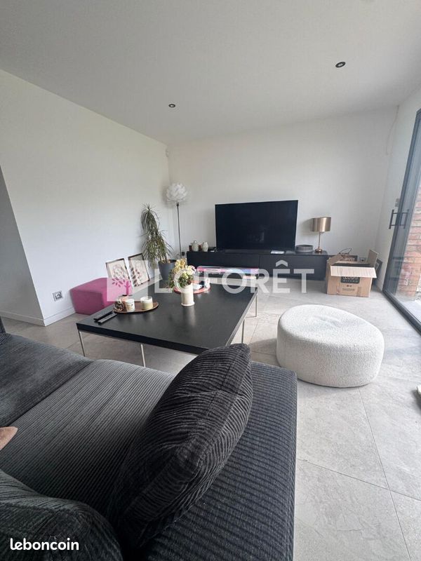 Maison 6 pièces 145 m² · à Templeuve-en-Pévèle · 145 m² · 1 910 €/mois