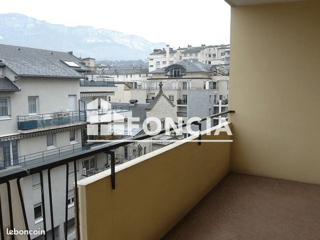 Appartement 2 pièces 57 m² · à Aix-les-Bains · 57 m² · 860 €