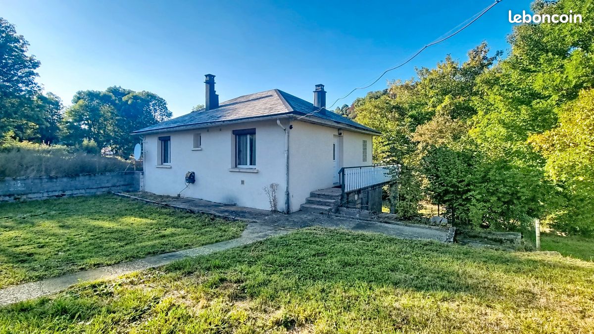 Maison 5 pièces 136 m² · à Besse-Et-Saint-Anastaise · 136 m² · 240 000 €