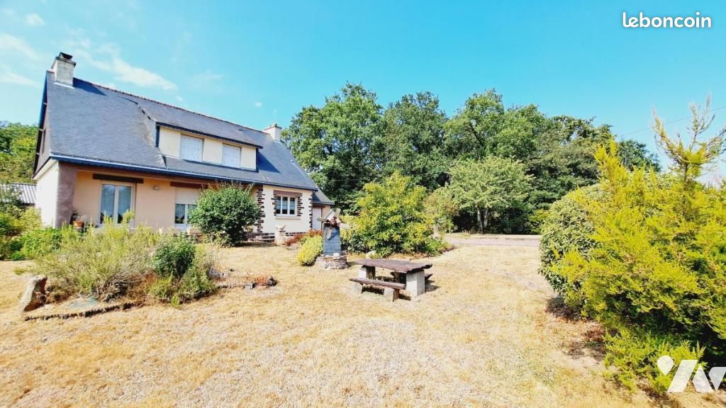 Maison 122 m² · à Concoret · 122 m² · 190 368 €